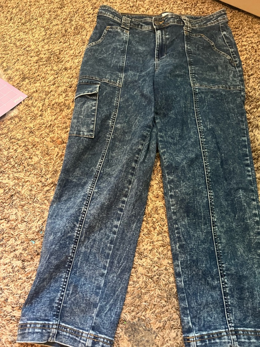 Time and Tru Cropped Acid-Wash Denim Jeans - Blue